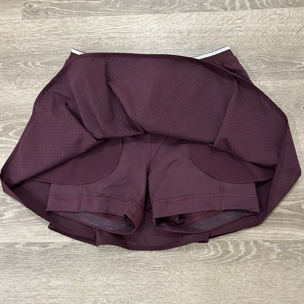Lululemon Perforated Tennis Skirt Goodnight Plum Light Ivory Size 6 - Picture 8 of 16